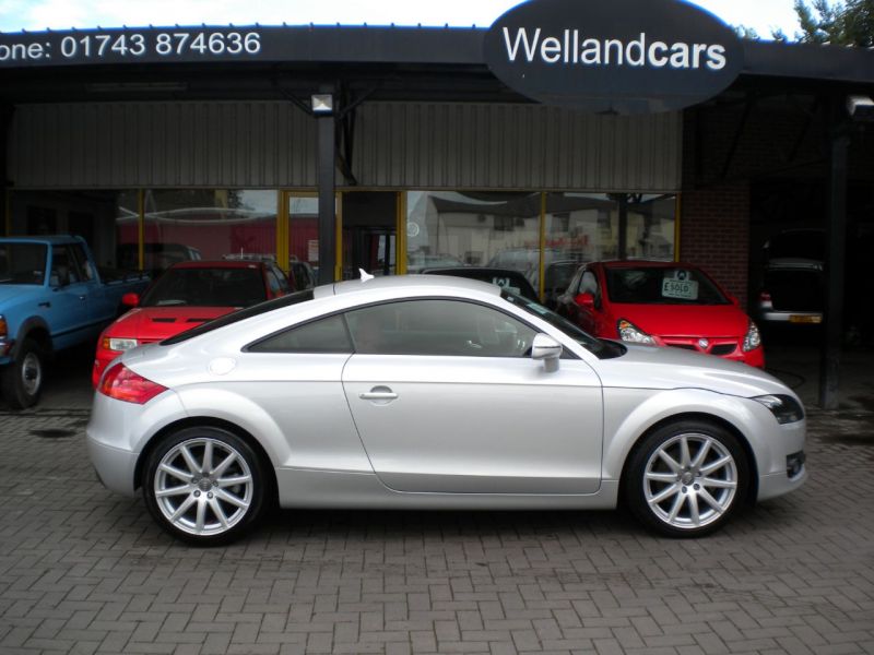 2008 Audi TT 2.0T FSI 2dr image 1