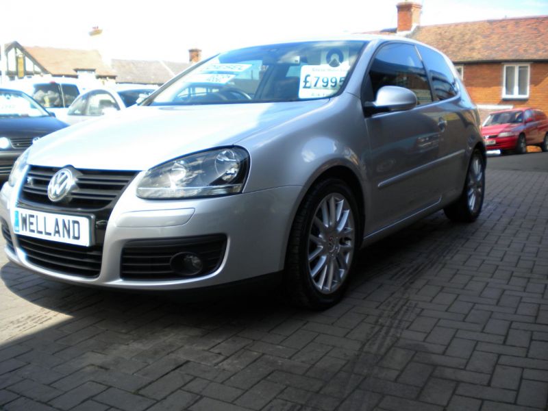 2009 Volkswagen Golf 2.0 GT Sport TDI 3dr image 3
