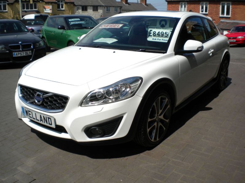 2010 Volvo C30 2.0 D3 SE Lux 3dr image 3
