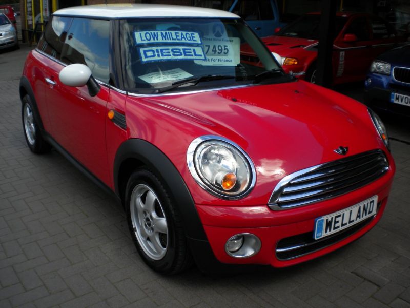 2008 Mini Hatchback 1.6 Cooper Diesel 3dr image 2
