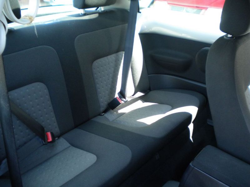 2007 Volkswagen Beetle Facelift 1.6 Luna 3dr image 7