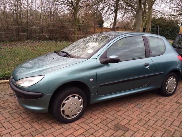 2001 Peugeot 206 1.1 LX image 2