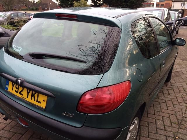 2001 Peugeot 206 1.1 LX image 4
