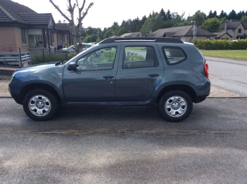 2013 Dacia Duster image 2