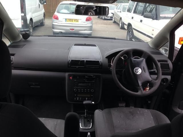 2006 Volkswagen Sharan 1.9 TDI PD S image 6
