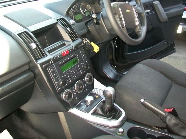 2009 Land Rover Freelander 2.2 Td4 e GS Black 5dr image 6