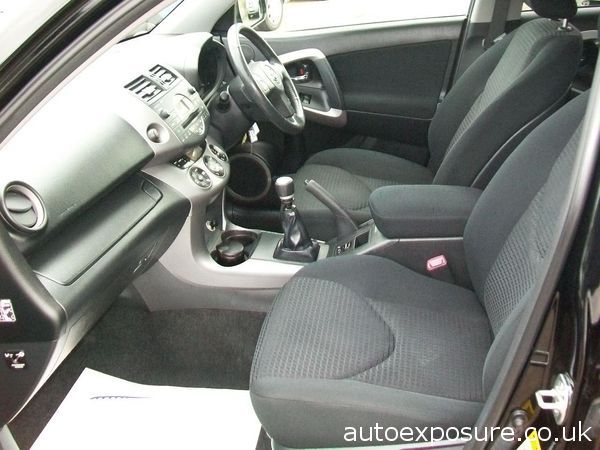 2009 Toyota Rav 4 2.2 D-4D XT-R / 5dr image 5