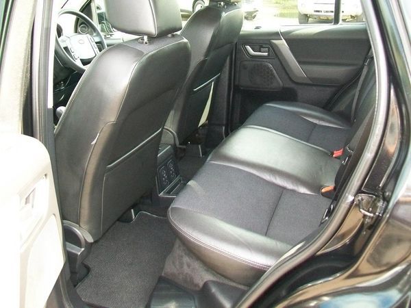 2009 Land Rover Freelander 2.2 Td4 e XS [Nav] / 5dr image 7
