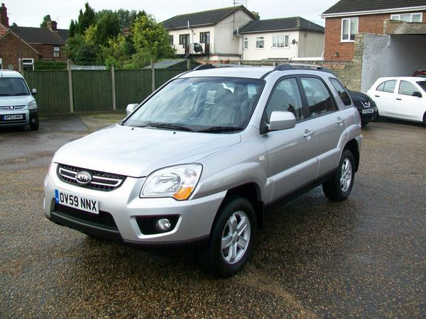 2010 Kia Sportage 2.0 CRDi XS Silver 5dr image 2