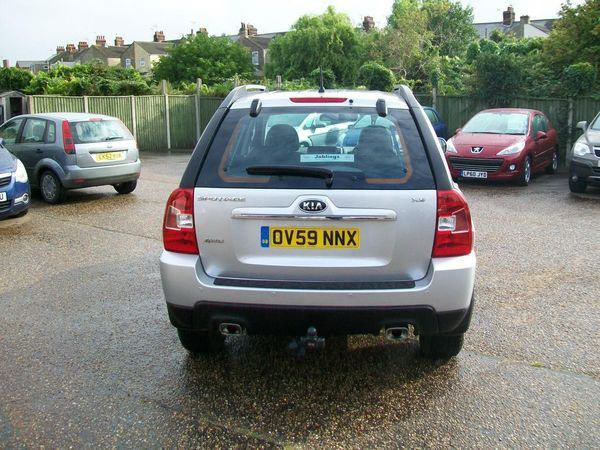 2010 Kia Sportage 2.0 CRDi XS Silver 5dr image 3