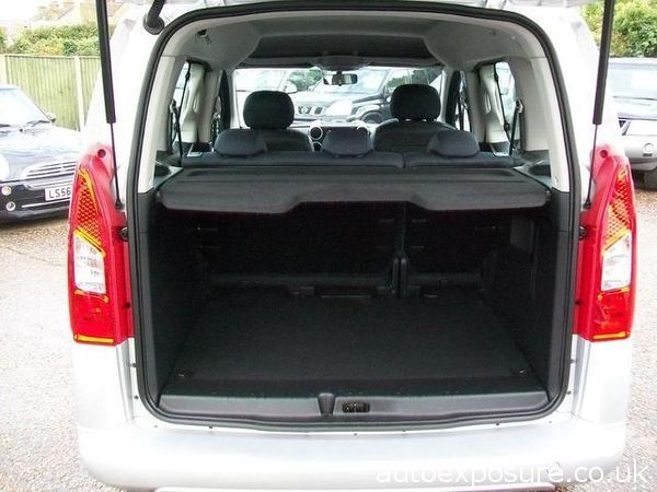 2011 Peugeot Partner Tepee S Hdi 92 Silver dr image 6