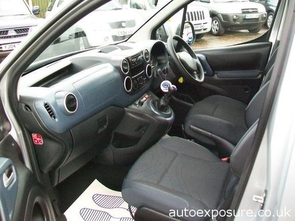 2011 Peugeot Partner Tepee S Hdi 92 Silver dr image 7