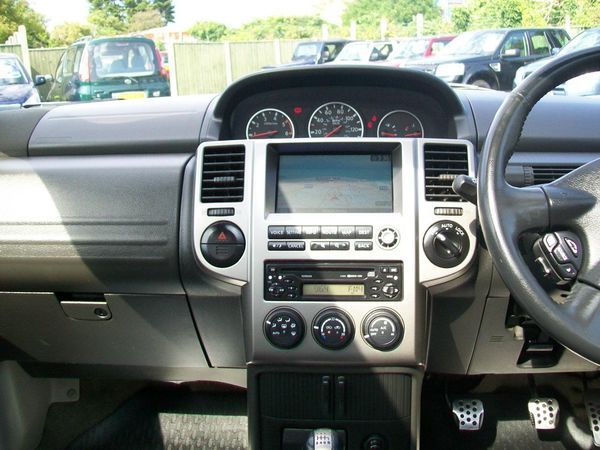 2007 Nissan X-Trail 2.2 dCi 136 Columbia Silver 5dr image 4