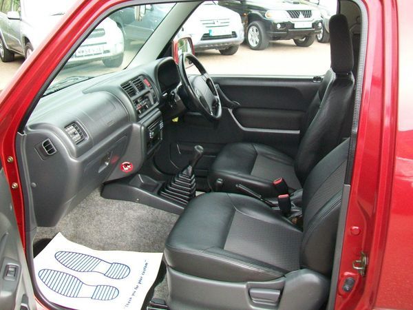 2004 Suzuki Jimny 1.3 JLX Mode Red 3dr image 5