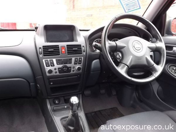 2005 Nissan Almera 1.5 SE 5dr image 6