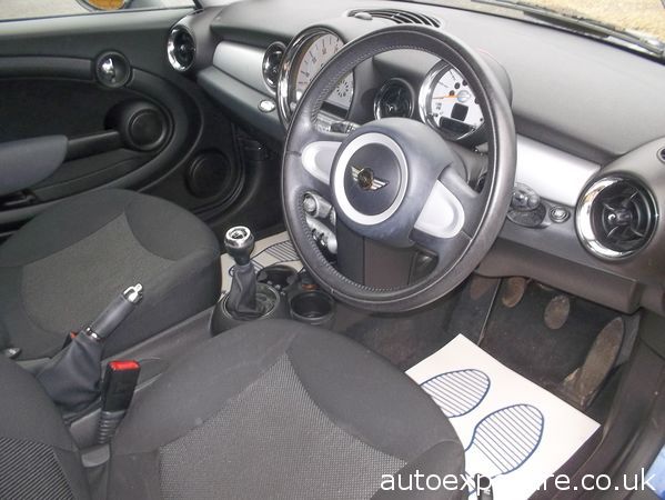 2007 MINI Hatchback 1.4 One image 7