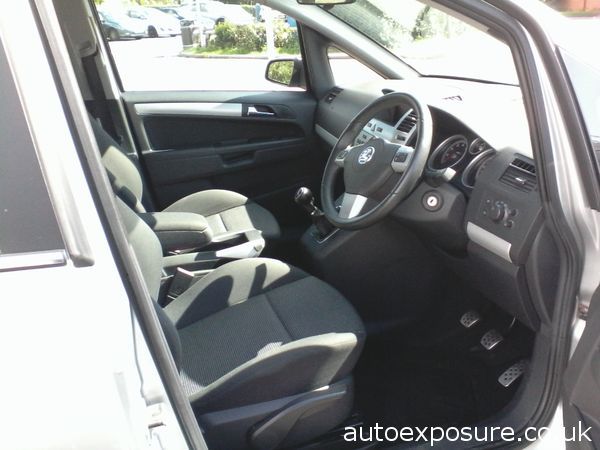 2007 Vauxhall Zafira 1.8i SRi image 5