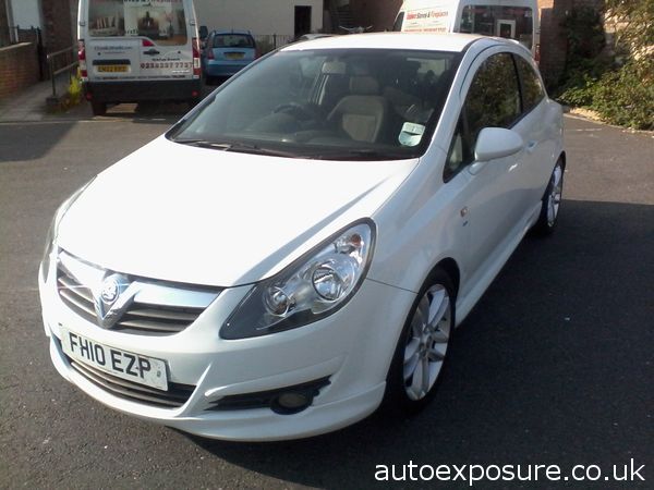 2010 Vauxhall Corsa 1.2i 16V image 2