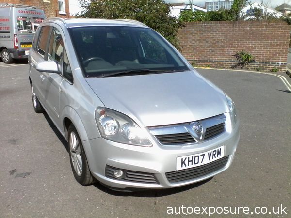 2007 Vauxhall Zafira 1.8i Design image 1