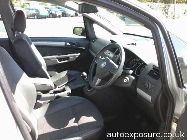 2007 Vauxhall Zafira 1.8i Design image 5