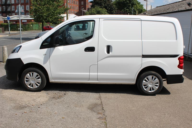 2013 Nissan NV200 1.5 dCi Acenta SE Van image 5