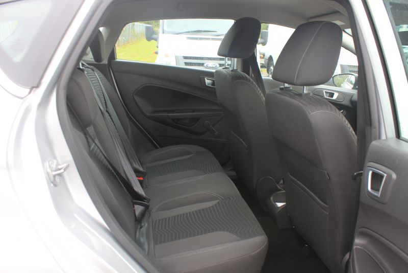 2013 Ford Fiesta 1.5 TDCi Zetec image 7
