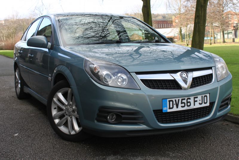 2006 Vauxhall Vectra 1.8 VVT Sri image 1