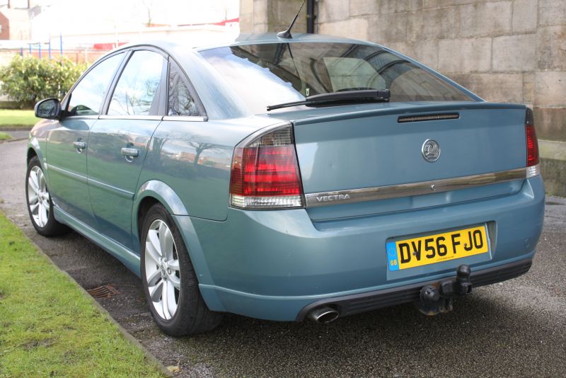 2006 Vauxhall Vectra 1.8 VVT Sri image 3
