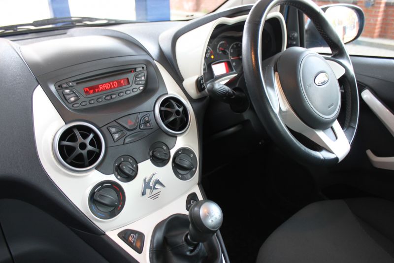 2010 Ford KA 1.2 Zetec image 6