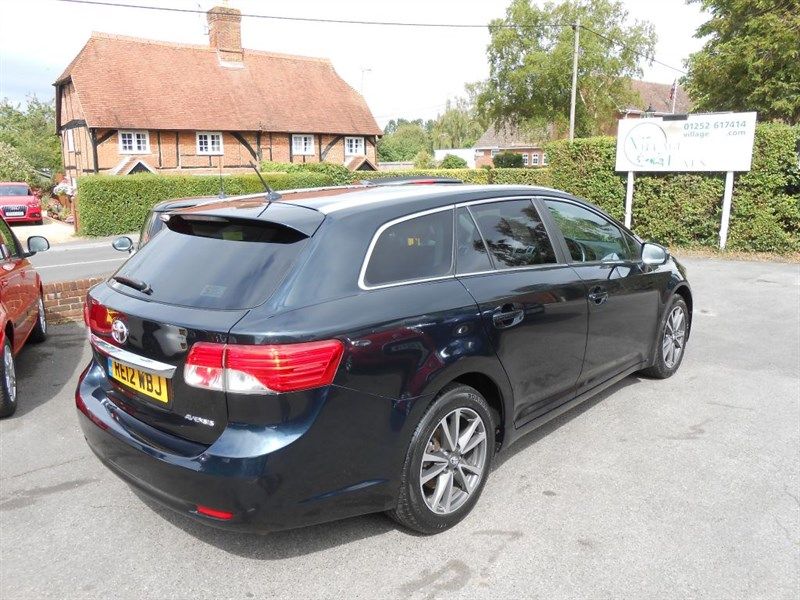 2012 Toyota Avensis TR D-4D DIESEL TOURER image 5