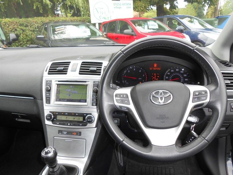 2012 Toyota Avensis TR D-4D DIESEL TOURER image 6