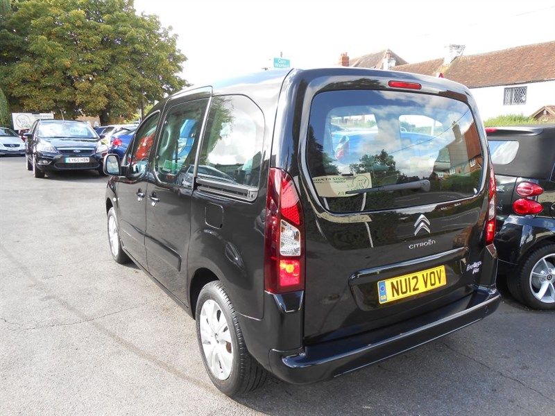 2012 Citroen Berlingo Multispace HDI PLUS DIESEL image 3