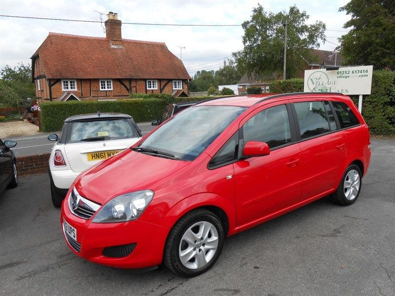 2013 Vauxhall Zafira EXCLUSIV PETROL image 2