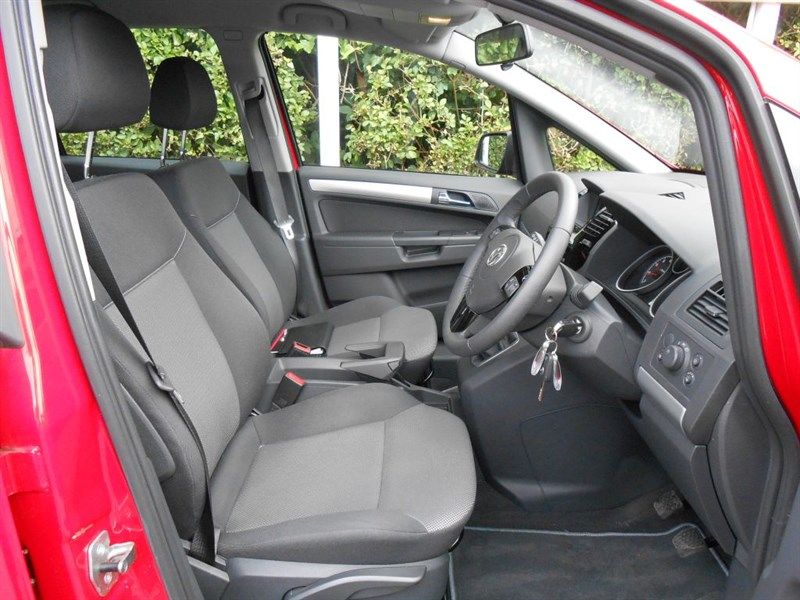 2013 Vauxhall Zafira EXCLUSIV PETROL image 5