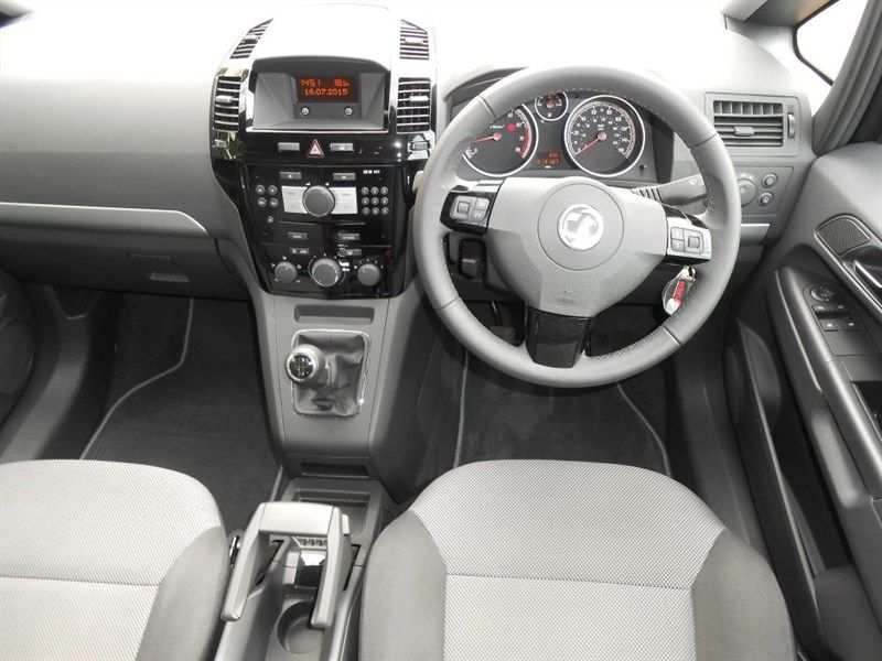 2013 Vauxhall Zafira EXCLUSIV PETROL image 6