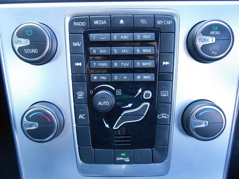 2011 Volvo S60 T3 R-DESIGN PETROL image 8