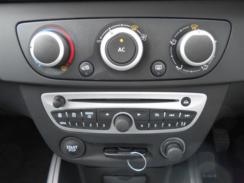 2010 Renault Megane I-MUSIC VVT PETROL image 7