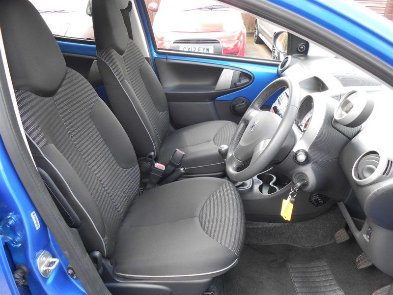 2013 Peugeot 107 ALLURE PETROL image 7