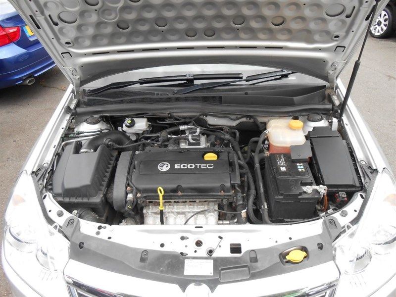 2010 Vauxhall Astra ACTIVE PETROL image 9
