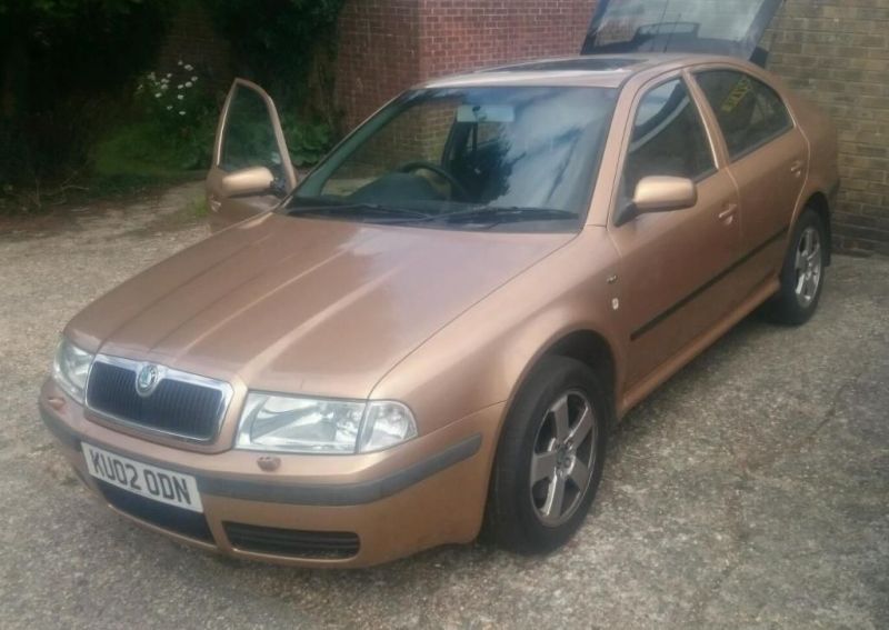 2002 Skoda Octavia 4x4 1.8 image 1