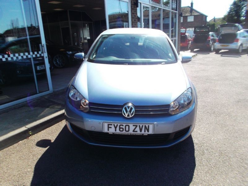 2010 Volkswagen Golf SE TDI image 3