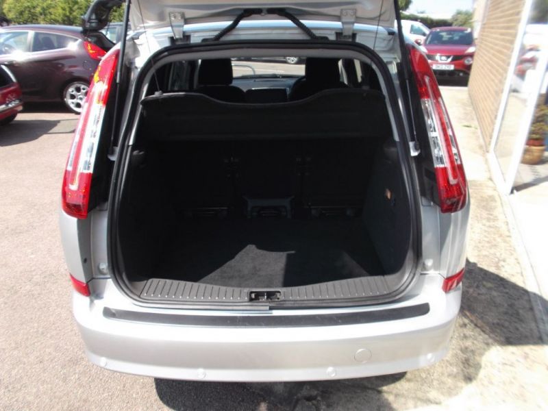 2010 Ford C-Max ZETEC image 4