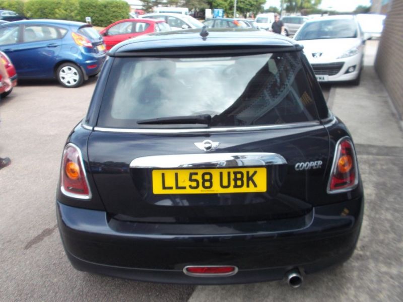 2009 MINI Hatch COOPER PEPPER PACK image 3
