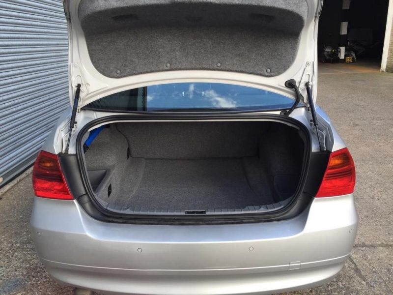 2005 BMW 320d SE image 3