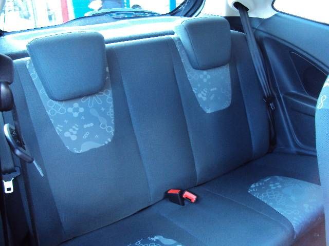 2012 Ford Ka 1.2 69PS Edge 3-dr Hatchback image 7