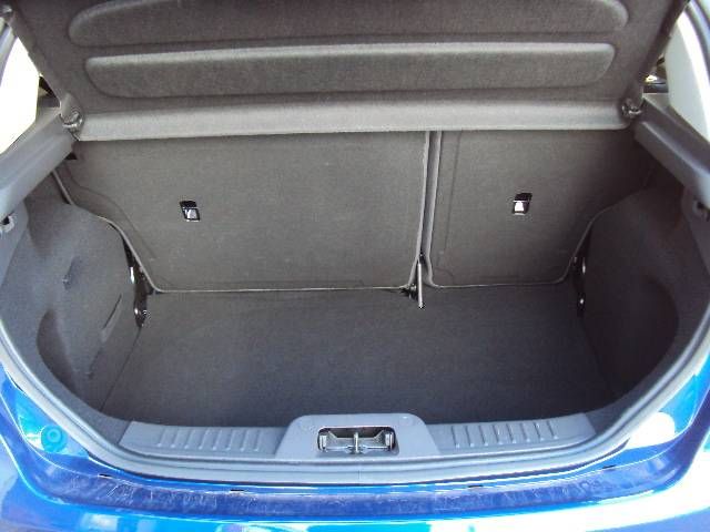 2015 Ford Fiesta 1.25 82PS Zetec 5-dr Hatchback image 8