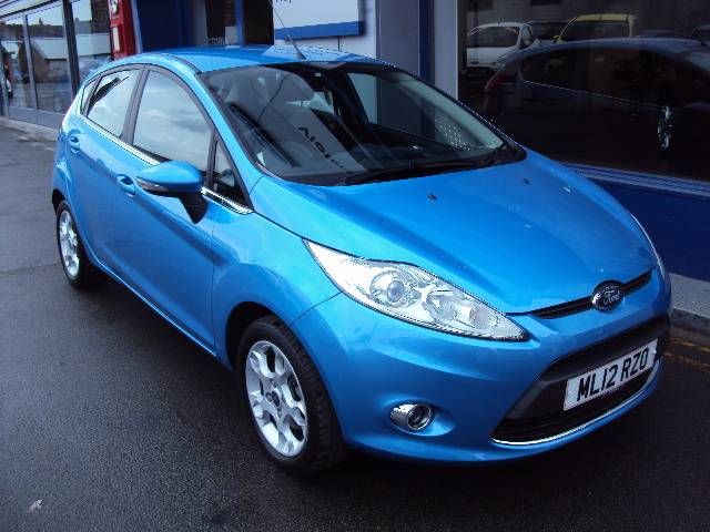 2012 Ford Fiesta 1.4 TDCi Zetec 5-dr Hatchback image 1