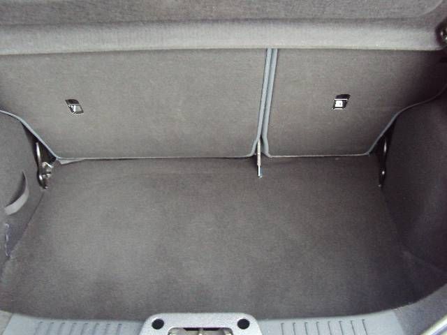 2012 Ford Fiesta 1.4 TDCi Zetec 5-dr Hatchback image 8