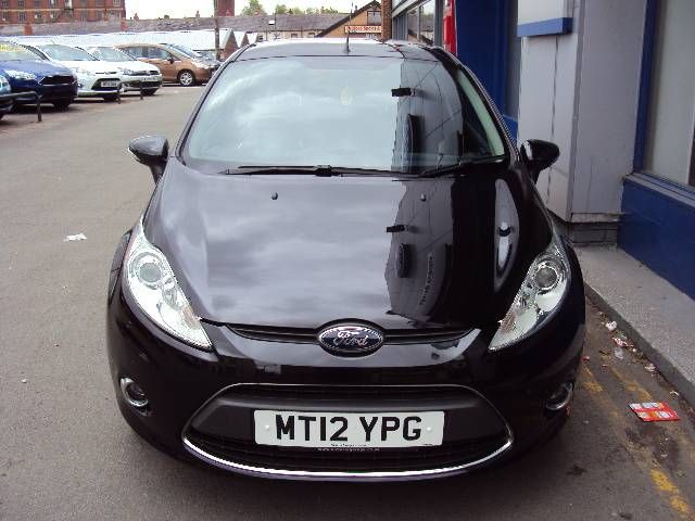 2012 Ford Fiesta 1.4 TDCi Zetec 3-dr Hatchback image 3