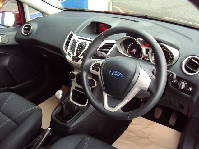 2012 Ford Fiesta 1.25 82PS Zetec 3-dr image 5